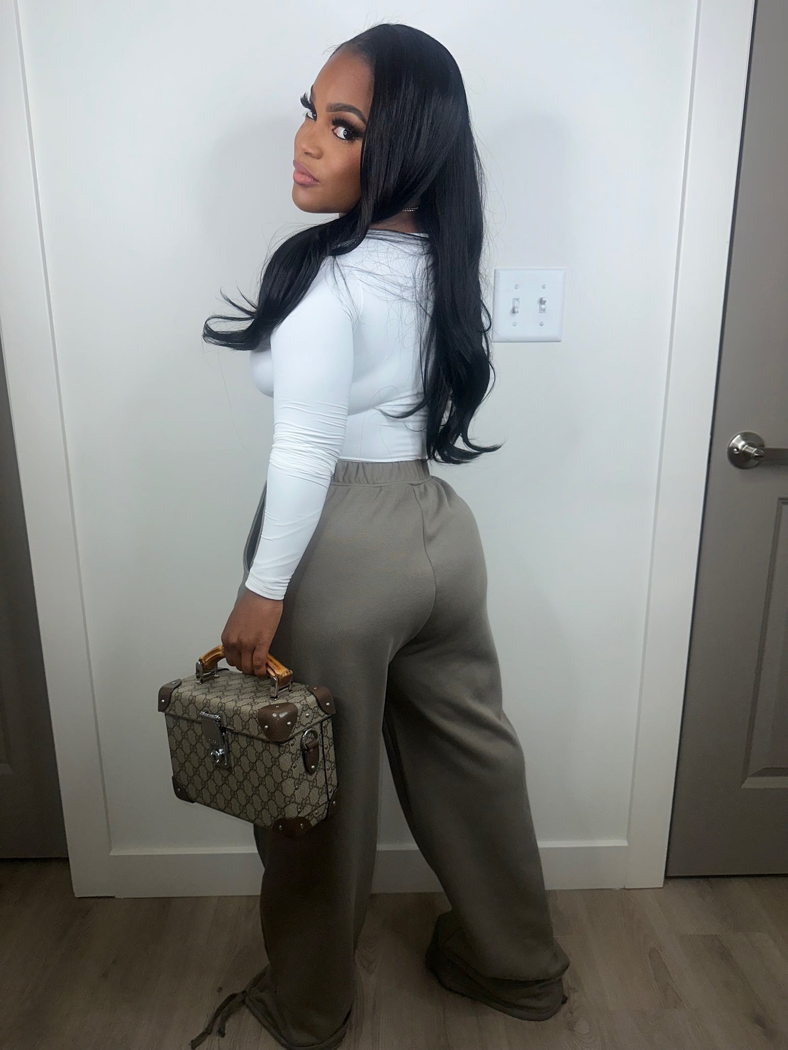 In my zone luxe joggers stretch (can size down)