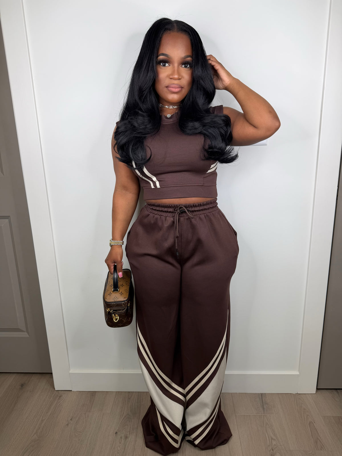 She's the one set (brown)