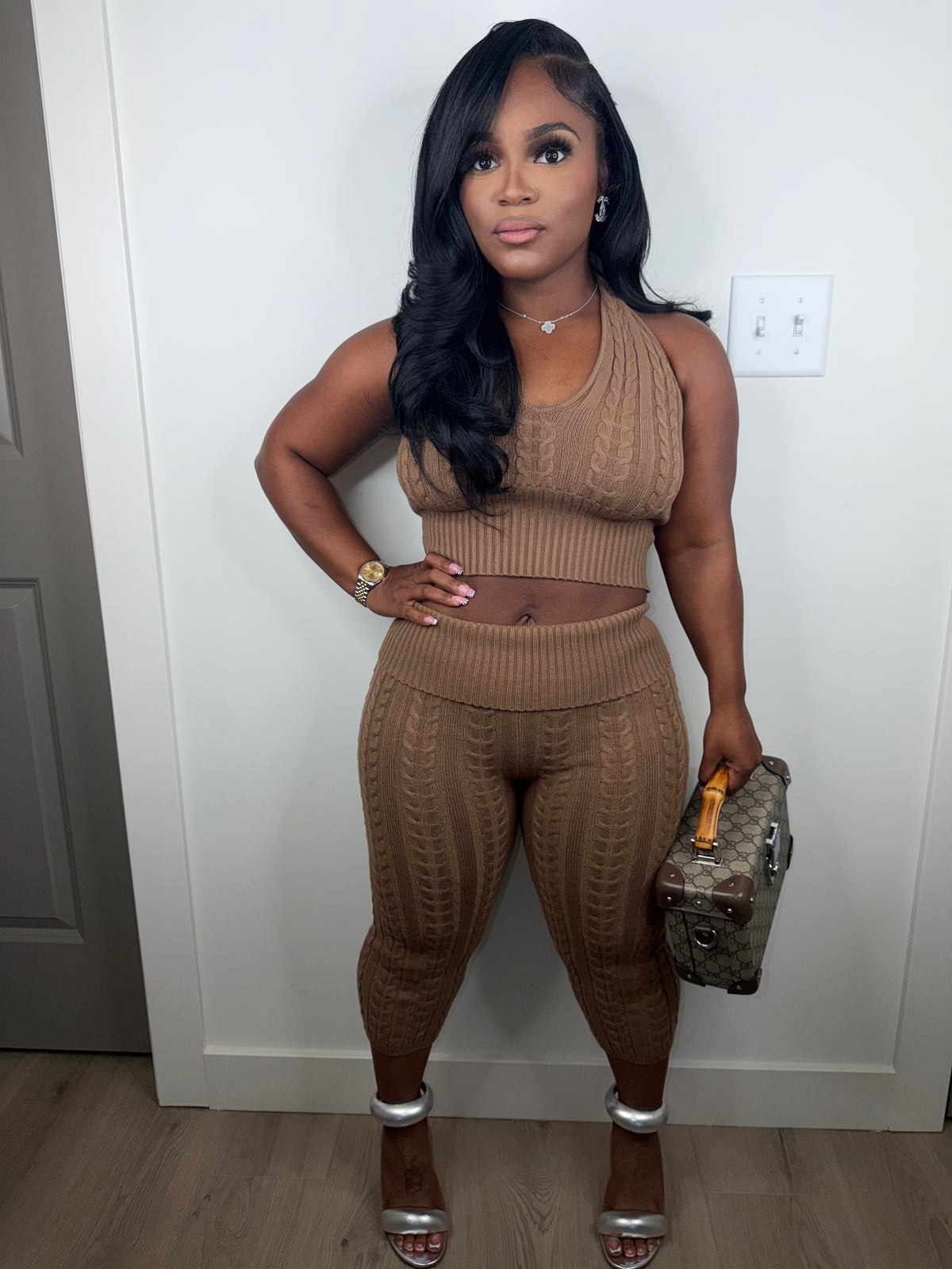 Ms.Trendsetter luxe set (almond) very stretchy