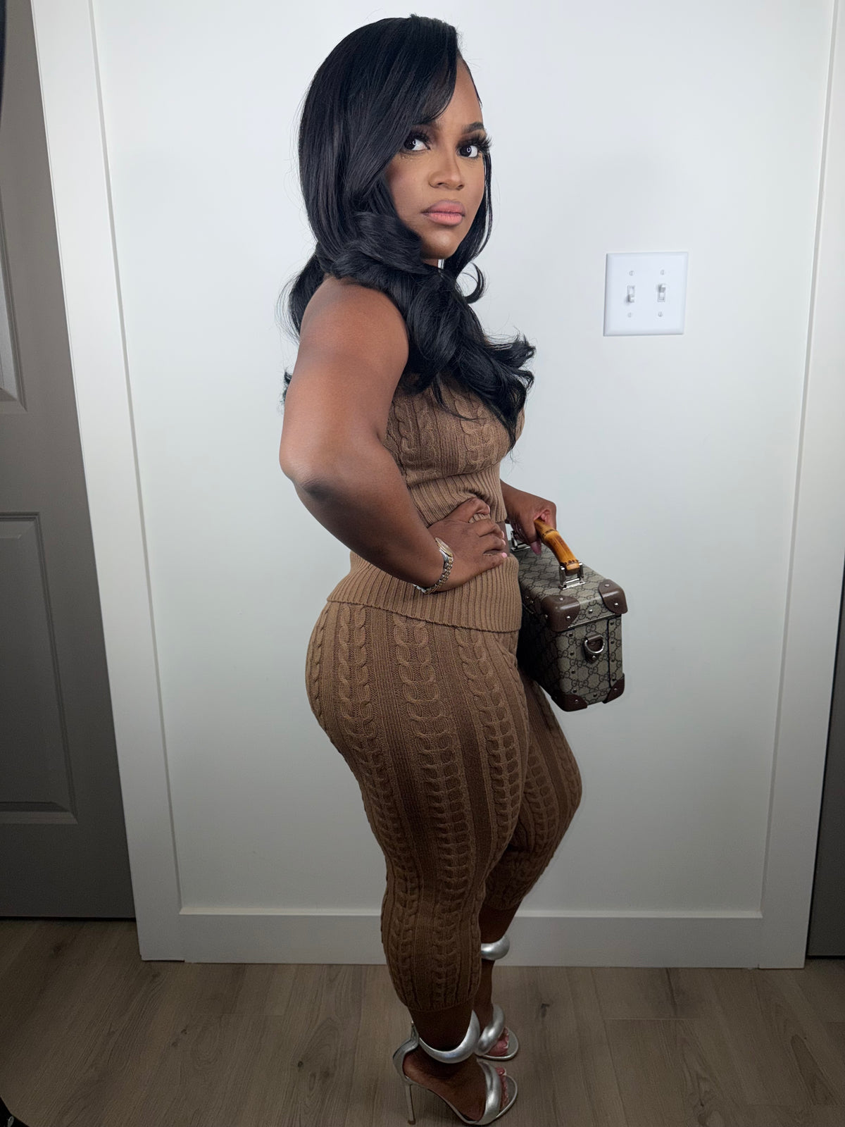 Ms.Trendsetter luxe set (almond) very stretchy