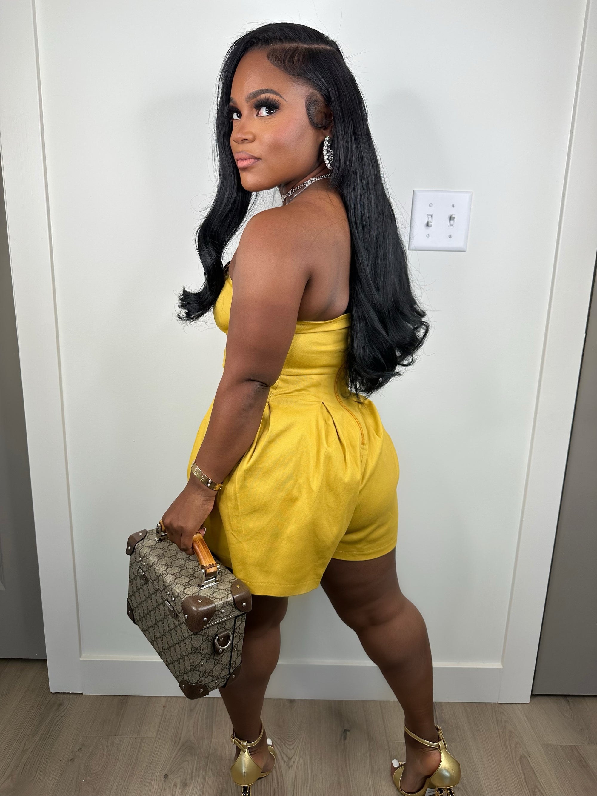 Vibey romper (yellow)