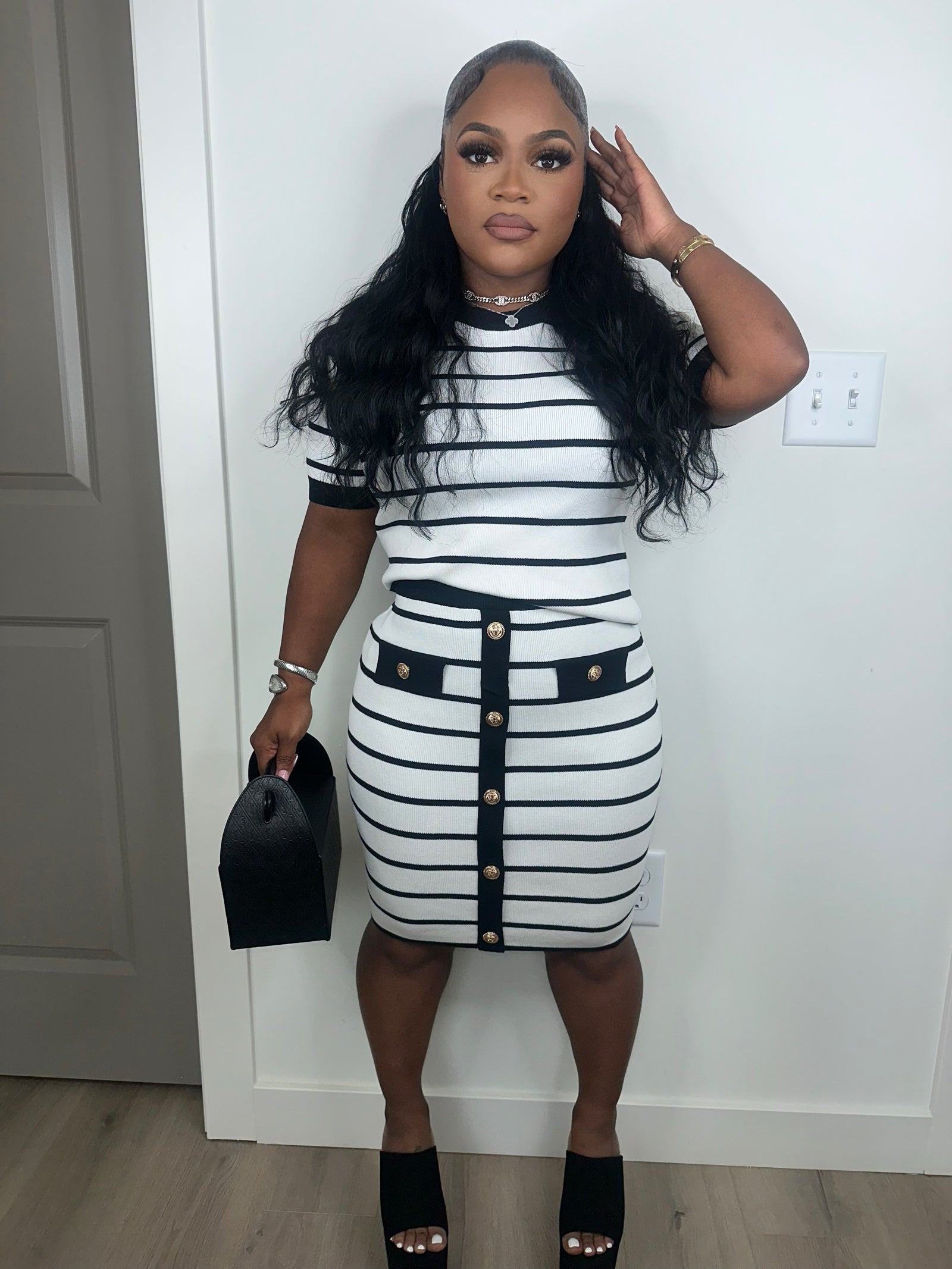 In Black & White Luxe Set Extremely Stretchy