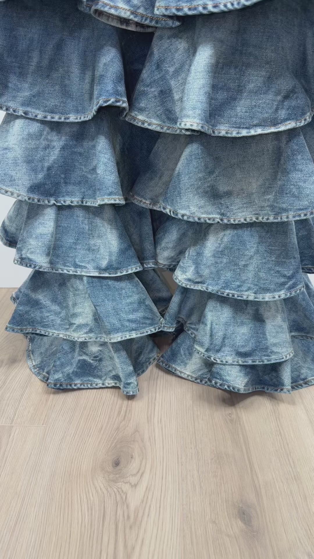 Your World Ruffle Luxe jeans (stretchy)